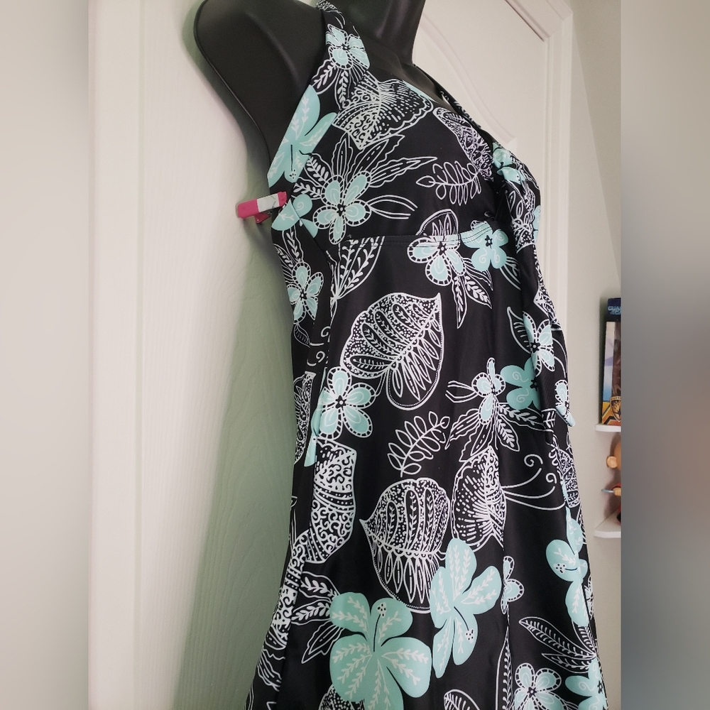 ❌SOLD❌NWT Swimsuit Swim Dress - Picture 4 of 9